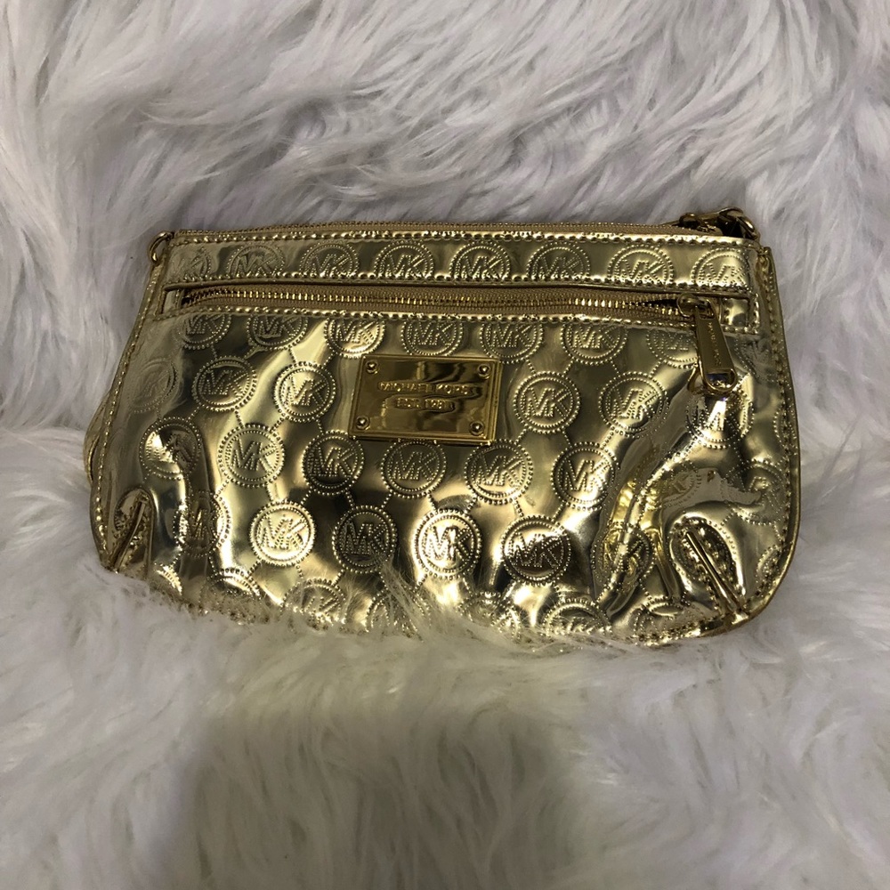 Wristlet